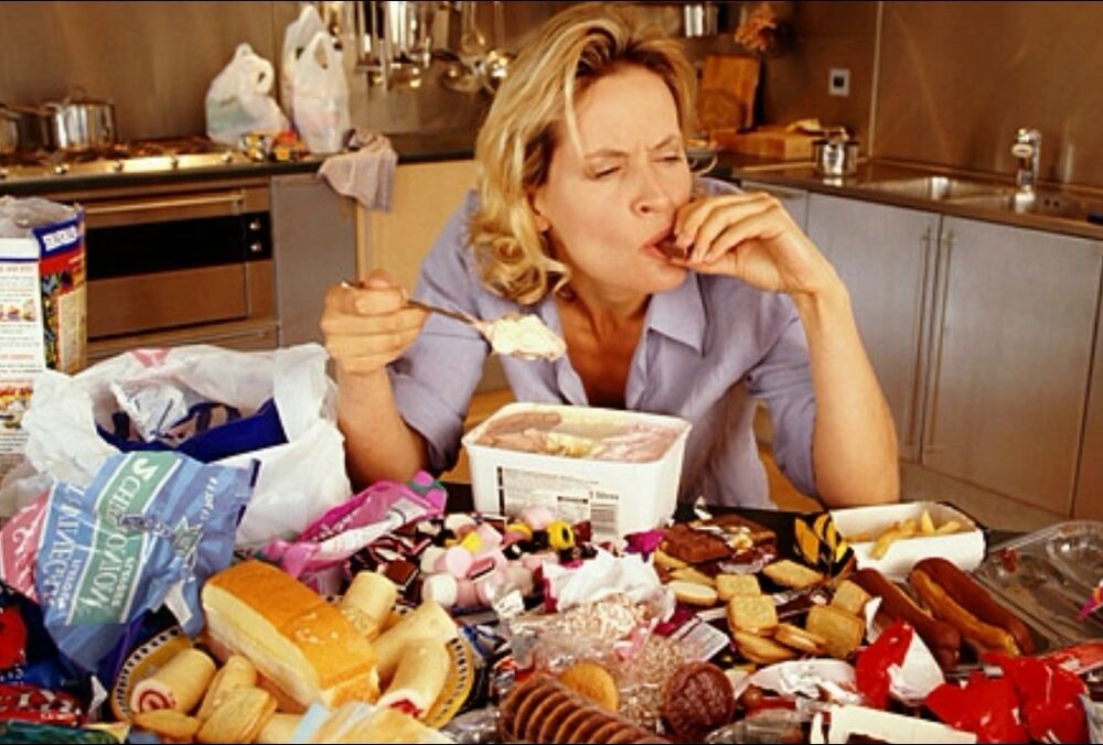 Новий рік: як не переїдати на свята – 6 ефективних способів