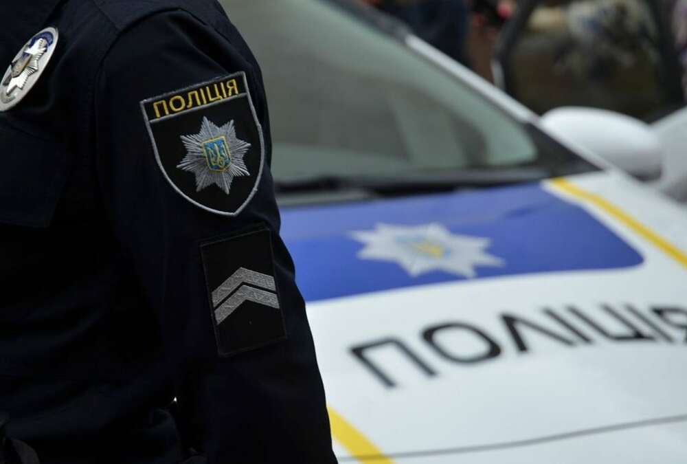 В Одессе иностранец ограбил таксиста и угнал его машину 