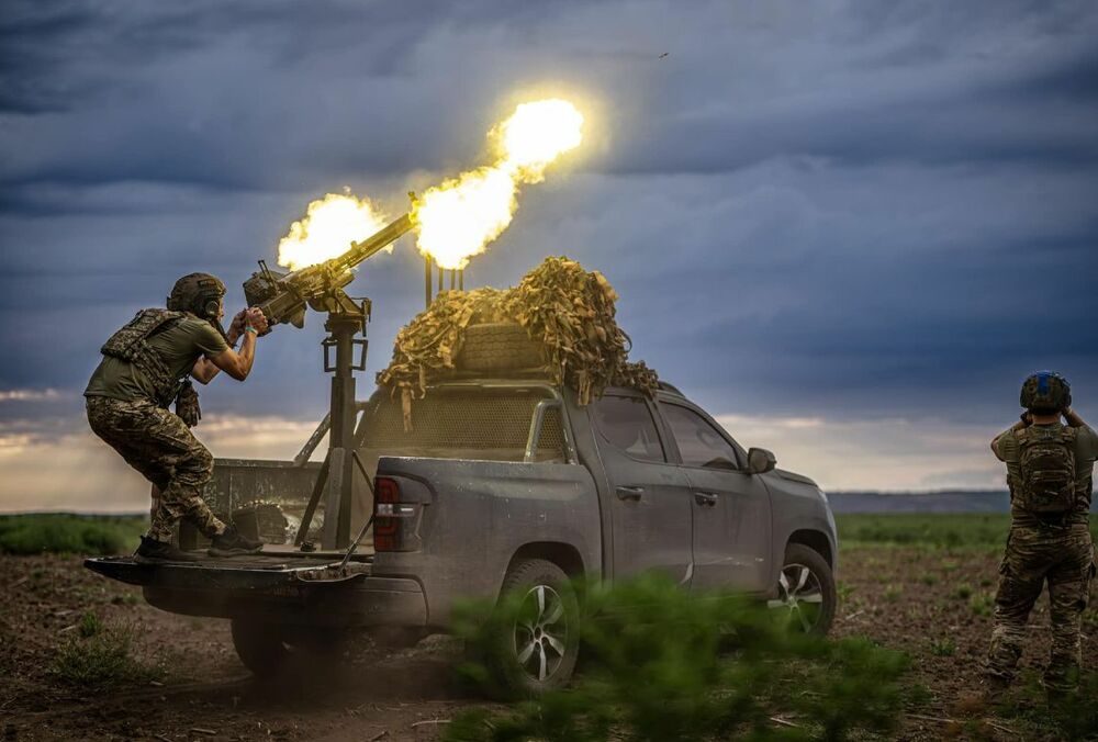 Почти сотня дронов и ракет: Воздушные силы отчитались об отражении ночной атаки РФ