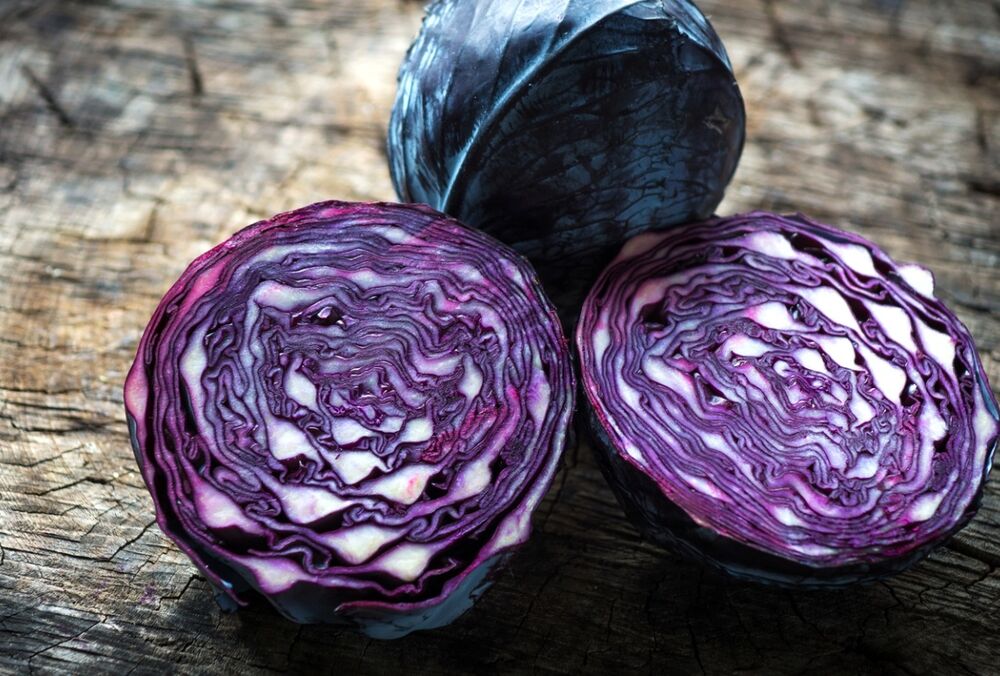 Готовим вкуснейший салат из красной капусты по рецепту Джейми Оливера Готовим вкуснейший салат из красной капусты по рецепту Джейми Оливера