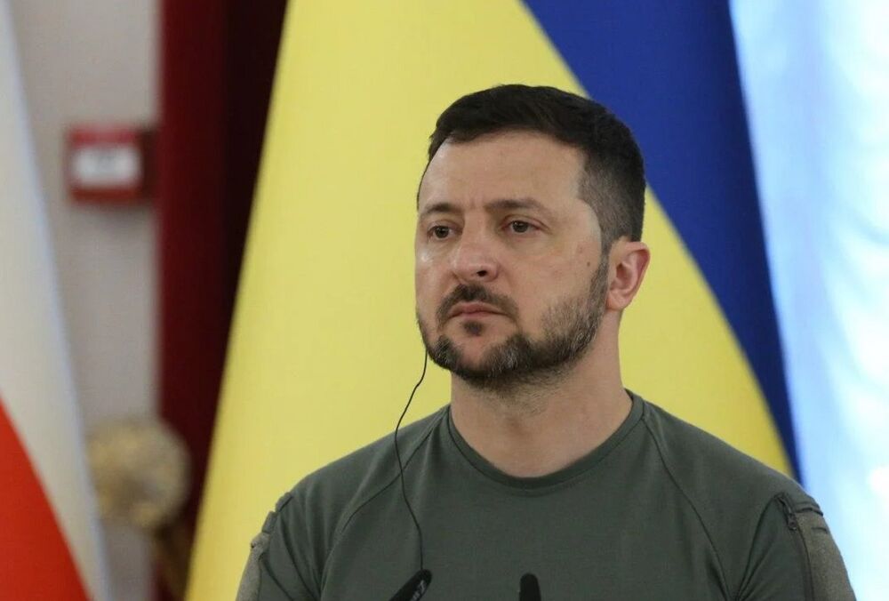 Артиллерия, тяжелая техника и ПВО: Зеленский рассказал о новом усилении ВСУ Артиллерия, тяжелая техника и ПВО: Зеленский рассказал о новом усилении ВСУ
