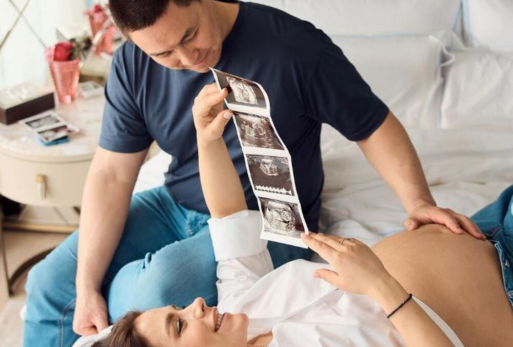 Українська телеведуча Іванна Онуфрійчук народила первістка та показала його перші фото