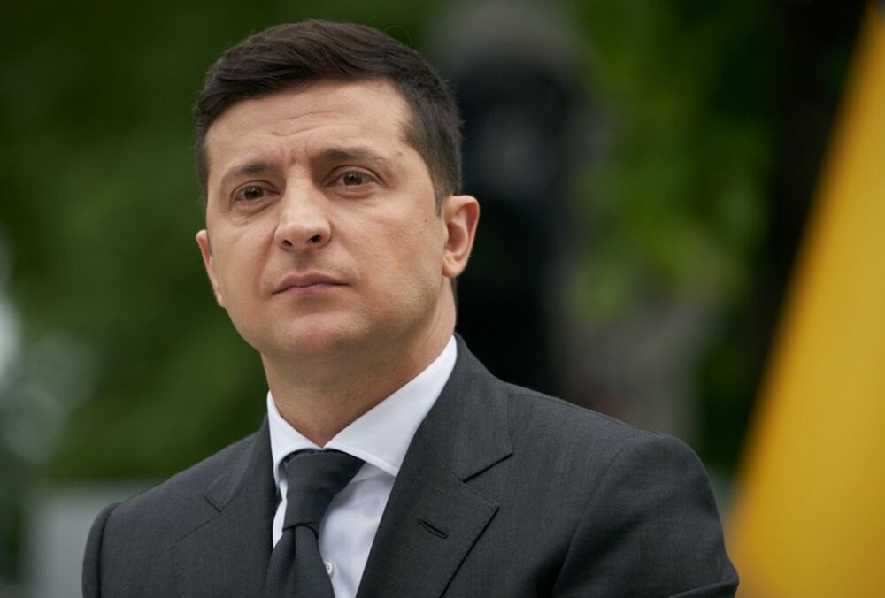 ”Нужно вынести уроки”: Зеленский поздравил украинцев с Днем Достоинства и Свободы