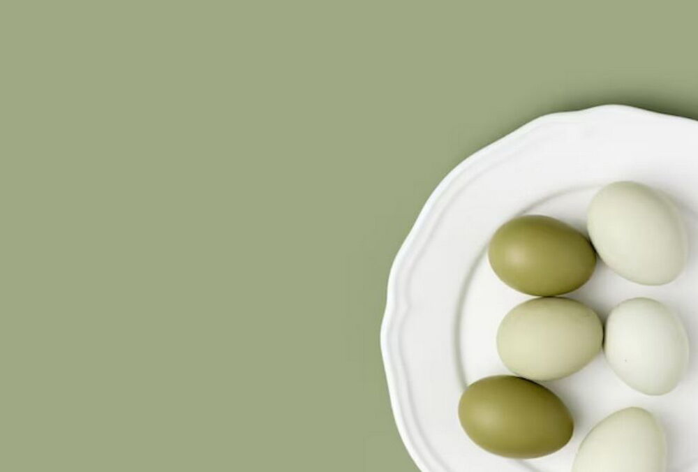 Пасха: красим яйца в необычный оливковый цвет - простой рецепт