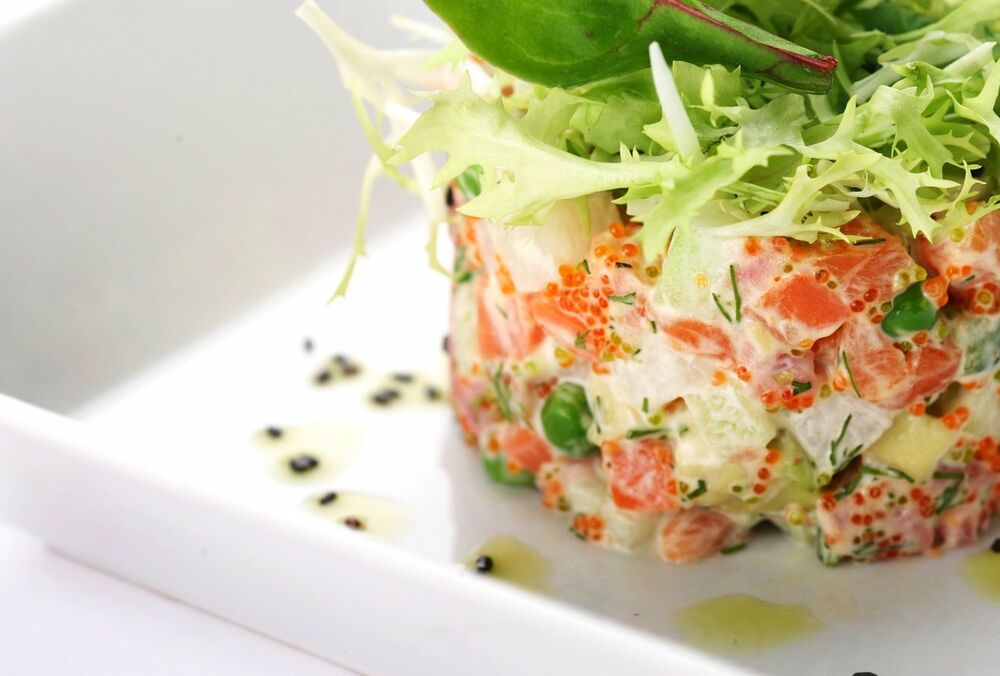 Готуємо Олів'є без ковбаси: чим замінити класичний інгредієнт