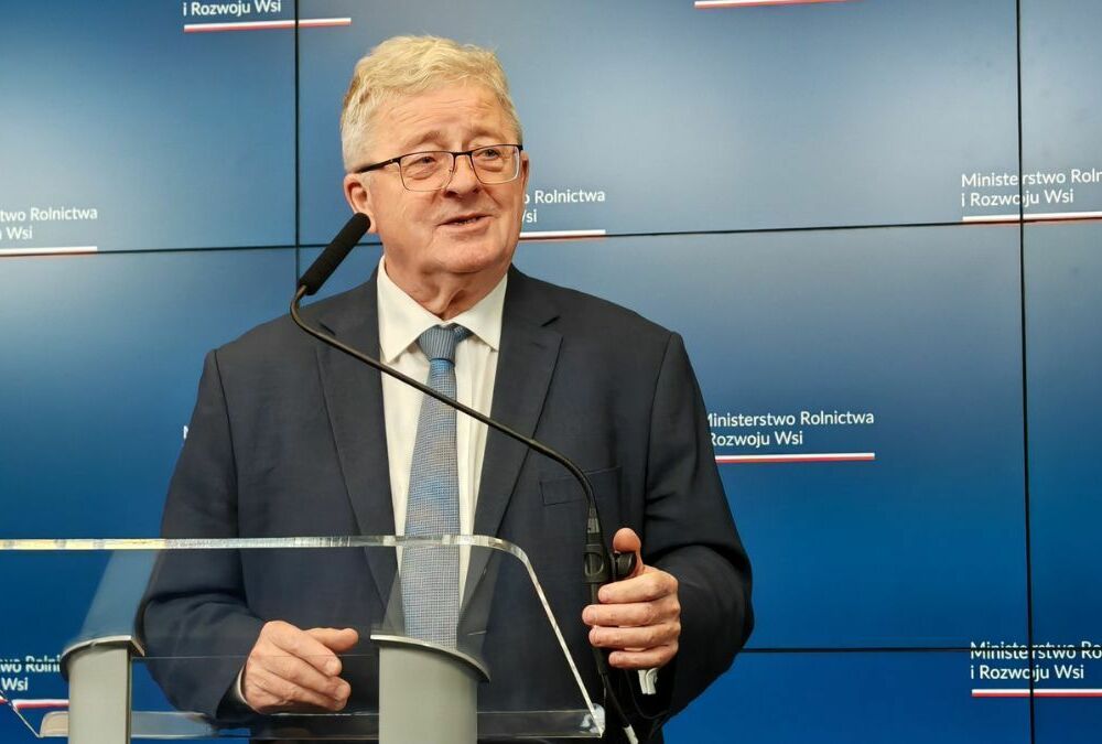 Министр сельского хозяйства Польши обратился к фермерам накануне полной блокады границы с Украиной