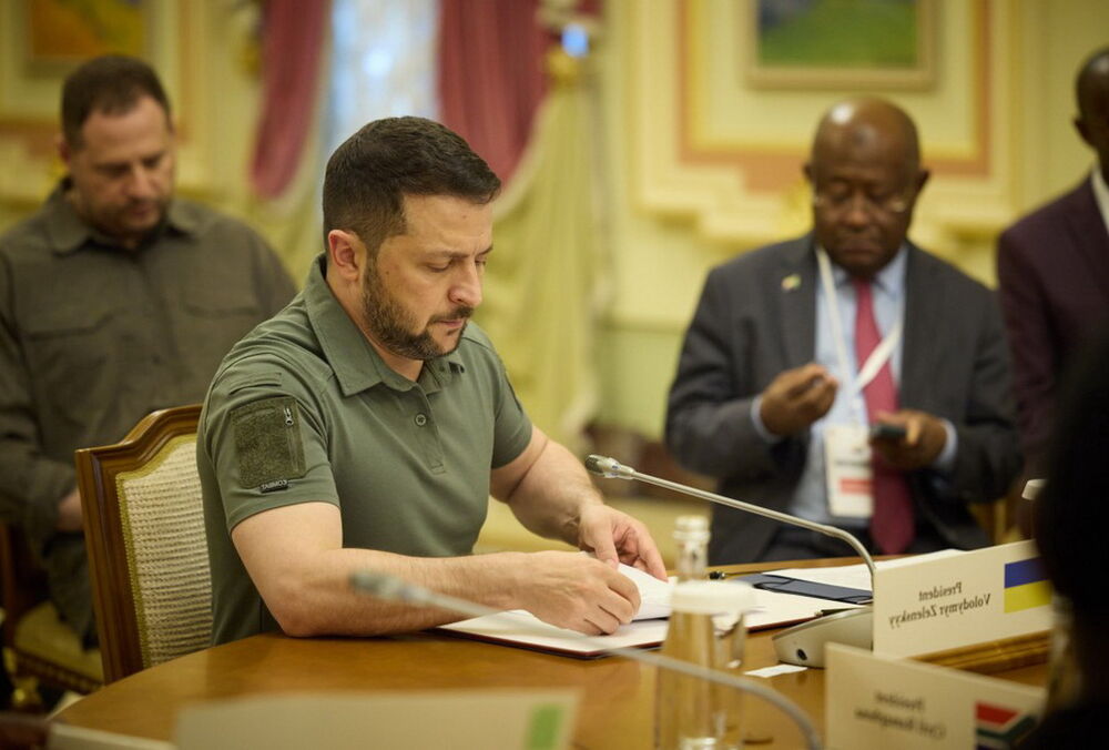 Зеленский признал, что контрнаступление идет медленно: ”Но это не фильм”