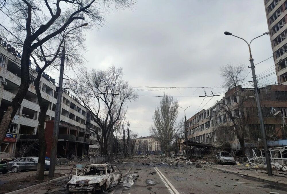 В Мариуполе оккупанты приказали быстрее сносить дома, - Андрющенко 