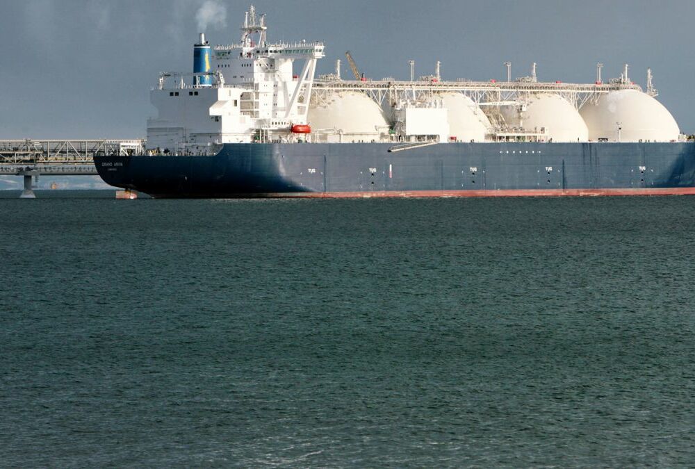 В ЕС приняли 15-й пакет санкций В ЕС приняли 15-й пакет санкций