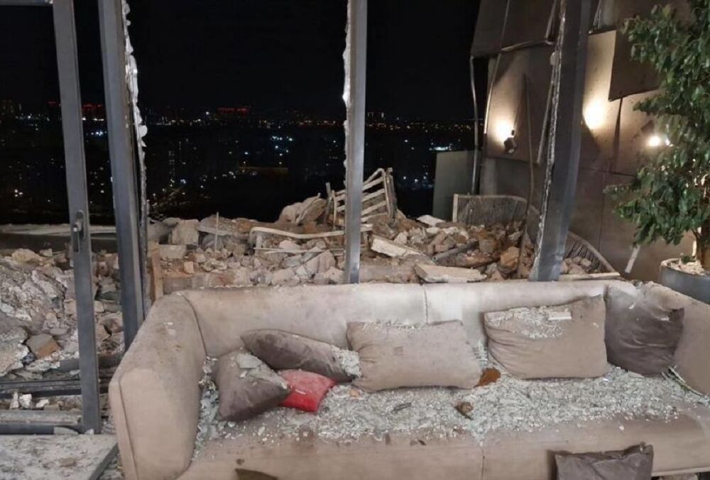 Окупанти атакували Київ шахедами: відомо про потрапляння до житлового будинку