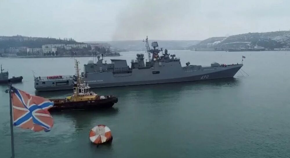 Вперше за кілька днів РФ вивела у Чорне море свій ракетоносій