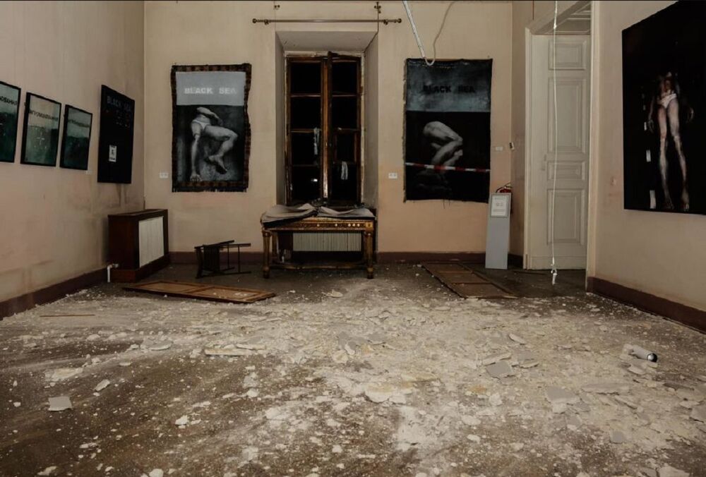 Росіяни атакували художній музей в Одесі: у мережі показали кадри наслідків