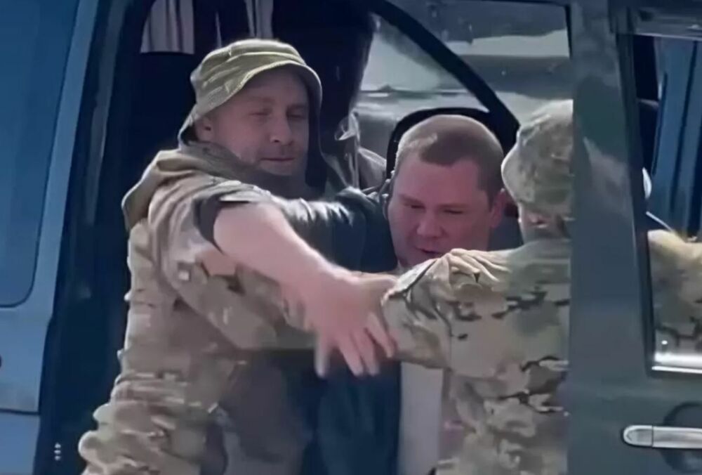 В ТЦК не имеют права отбирать телефоны, там должны только ограничить их использование соответствующими зонами