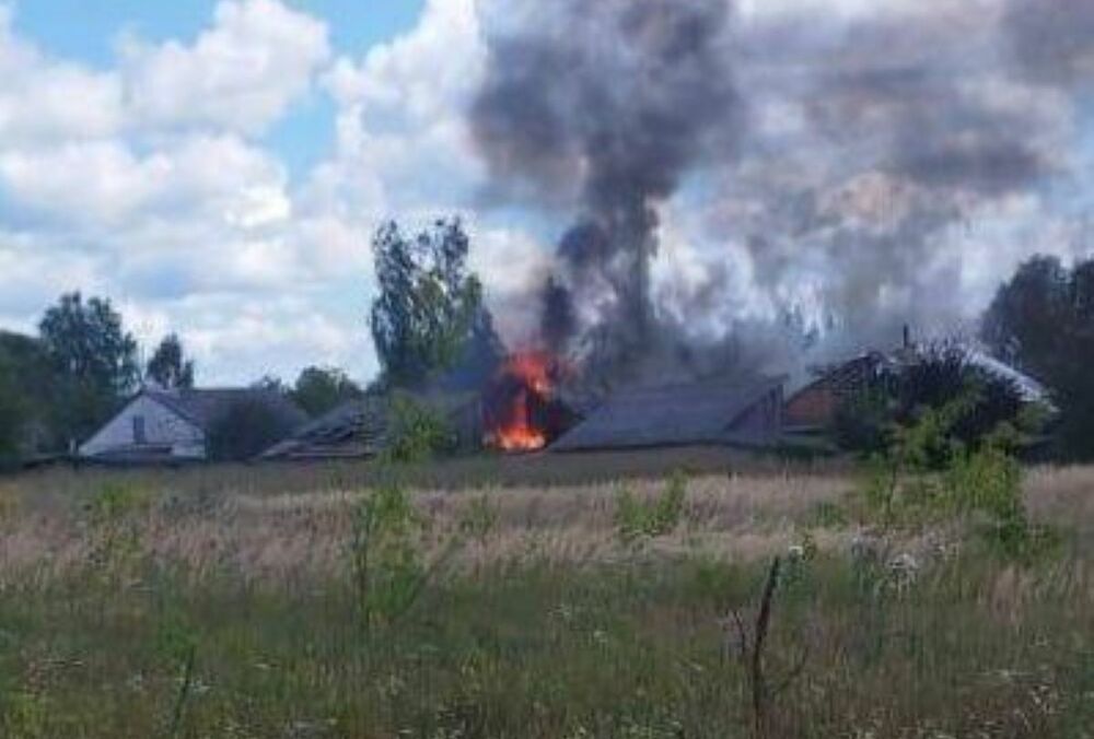 Росіяни обстріляли Чернігівщину: сталася пожежа