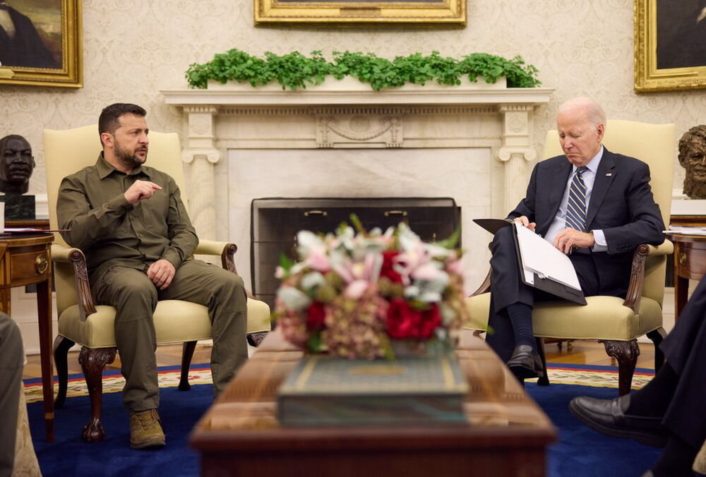 Зеленський пообіцяв звільнити Бахмут та ще кілька міст