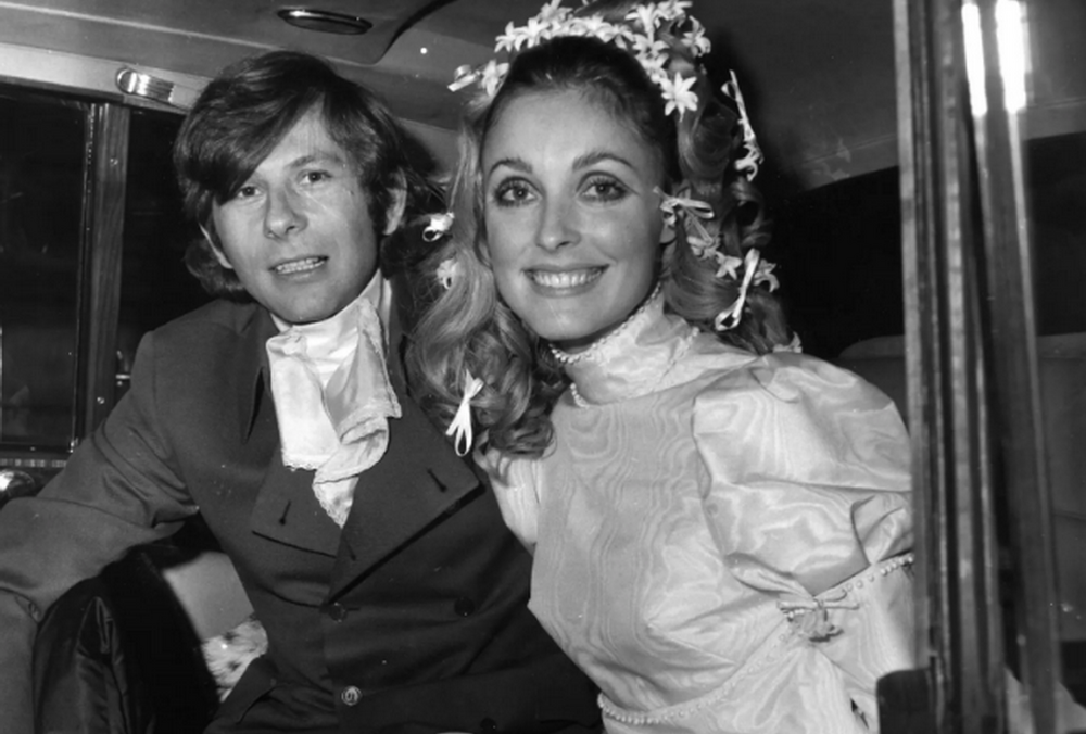 На торги виставили вхідні двері будинку, де ”Сім'я” Менсона вбила вагітну дружину Поланські: фото