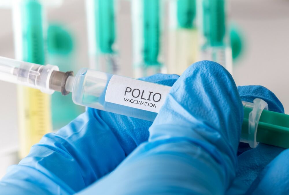 Чем полиомиелит угрожает ребенку?