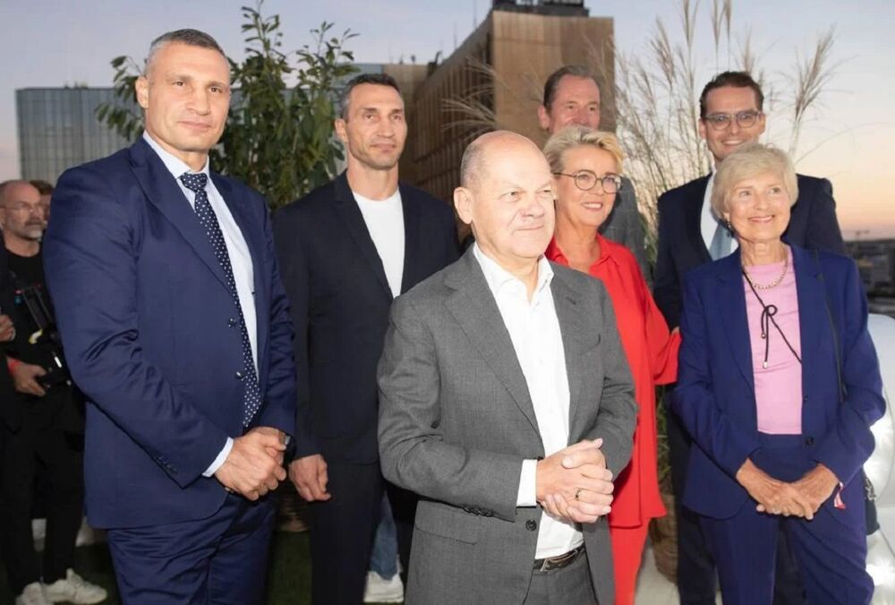 Кличко обсудил с Шольцем перспективу передачи Украине дальнобойных ракет Taurus 