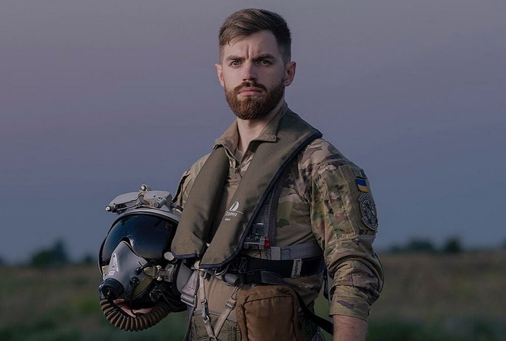 Слідчі ДБР провели обшук у квартирі загиблого пілота ”Джуса”