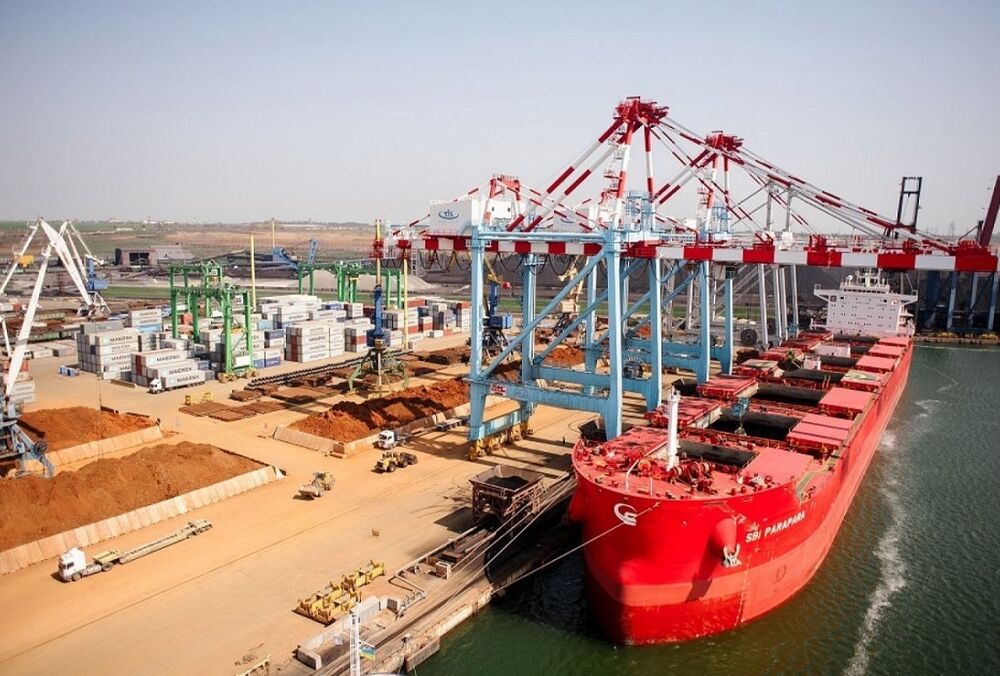 Польща допоможе Україні відновити торговий флот