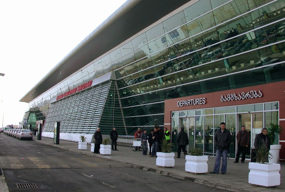 В Грузии опровергли информацию о возобновлении авиасообщения с Россией В Грузии опровергли информацию о возобновлении авиасообщения с Россией