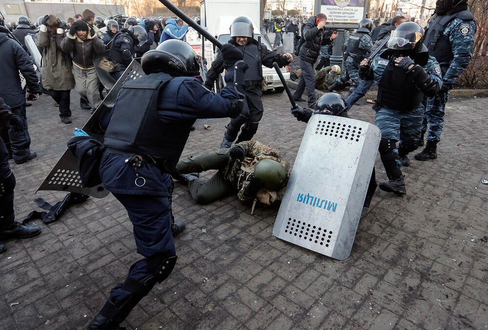 Дело расстрела на майдане: против экс-начальника милиции Киева будет заочное следствие