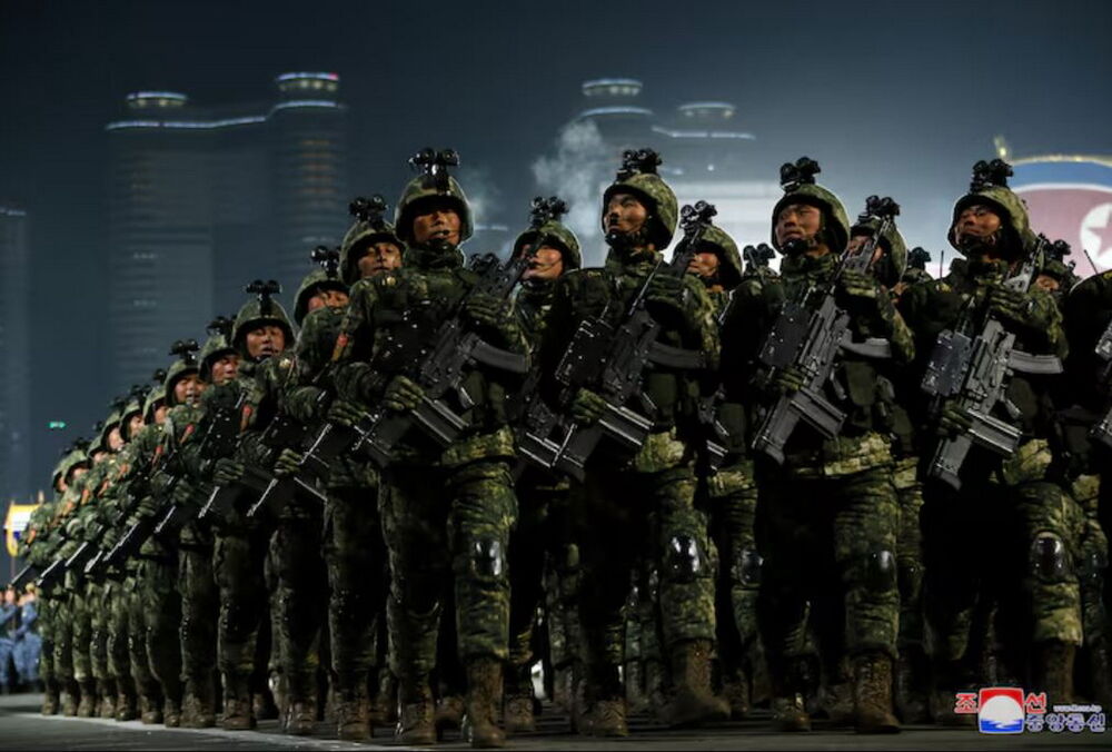 Сеул заявил, что Северная Корея отправила в Россию 3 000 военных для участия в войне против Украины