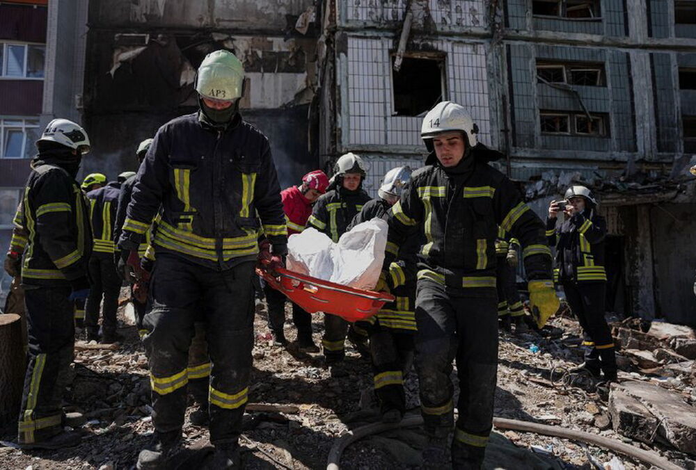 Число погибших при ударе в Умани выросло до 20 человек: фото, видео Число погибших при ударе в Умани выросло до 20 человек: фото, видео