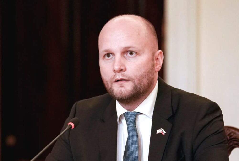 США готовы продать Словакии вертолеты с большой скидкой после отправку списанных МиГов в Украину  США готовы продать Словакии вертолеты с большой скидкой после отправку списанных МиГов в Украину