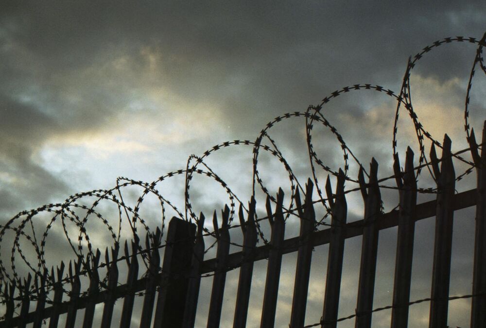 В Германии чиновник домогался детей украинских беженцев, угрожая им депортацией