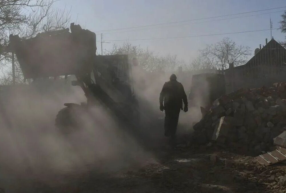 Российская артиллерия обстреляла Середину-Буду в Сумской области: есть раненые