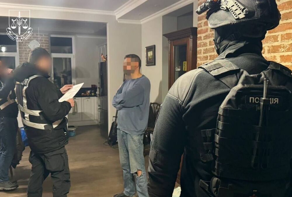 Колишньому керівнику ”Молодого театру” Андрію Білоусу оголосили про підозру у сексуальному насильстві