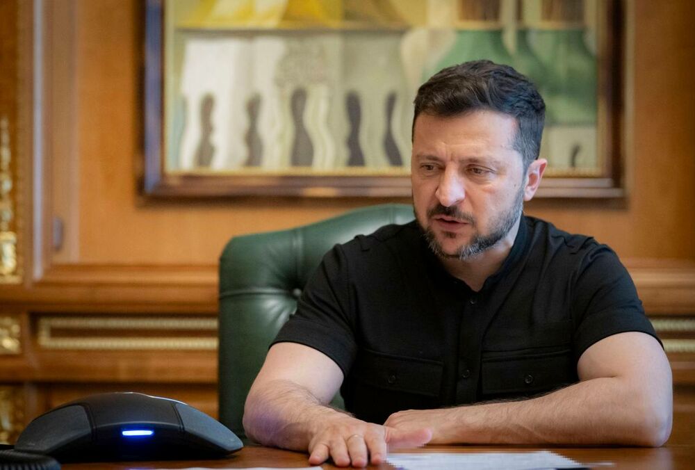 Зеленский надеется, что в июне 2026 года войны уже не будет