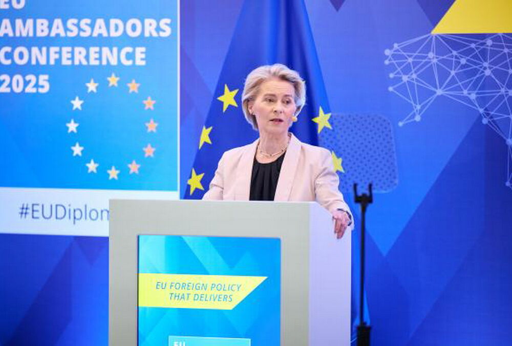 Трамп ввів 25% мита на імпорт сталі та алюмінію в США: у ЄС кажуть, вони не залишаться без відповіді