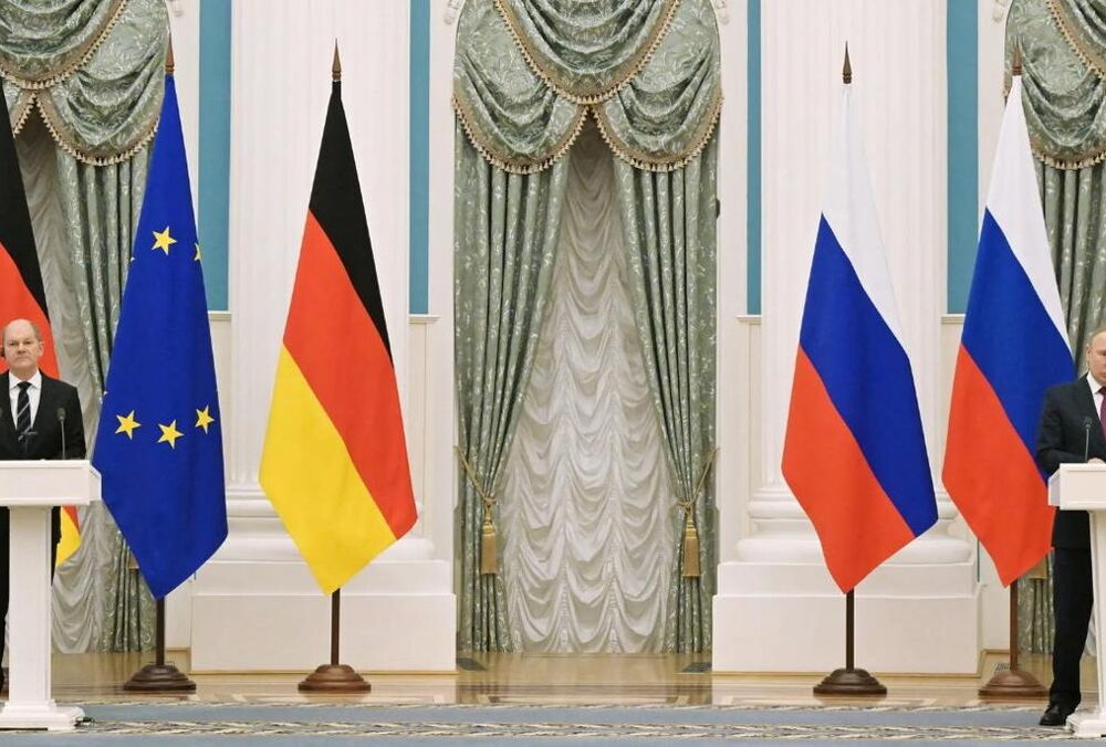 Вперше за кілька років: Шольц має намір подзвонити Путіну Вперше за кілька років: Шольц має намір подзвонити Путіну