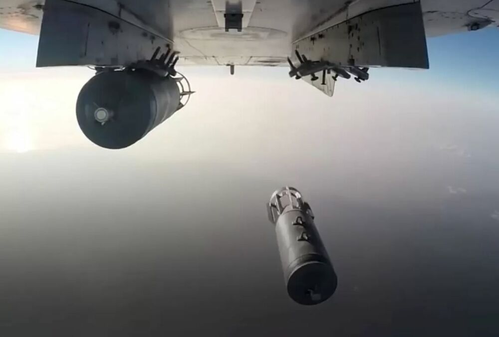 Россия сбросила КАБы на Харьков: есть прилет по жилому дому, погиб ребенок