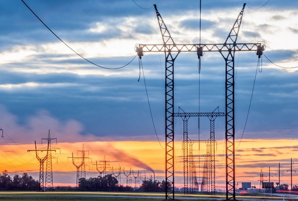 Украина, ожидая обстрелов энергетической системы, хранит трансформаторы за рубежом