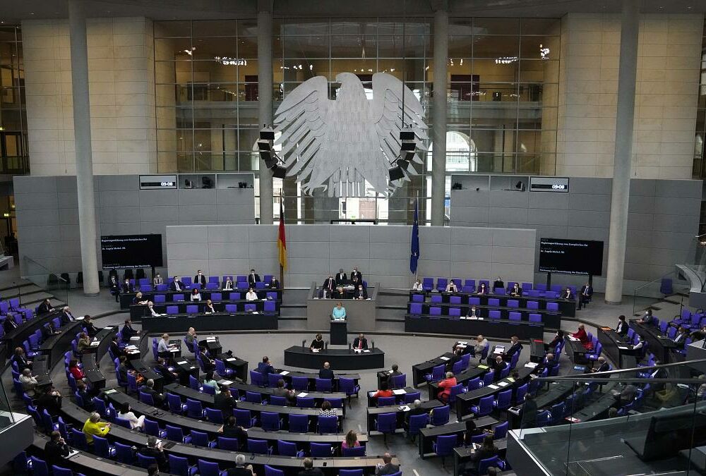 Сьогодні німці вперше за 16 років оберуть новий склад бундестагу Сьогодні німці вперше за 16 років оберуть новий склад бундестагу