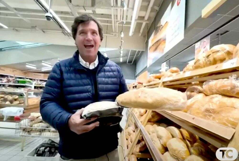 Известный американский ведущий высмеял поход Такера Карлсона в российский супермаркет: видео