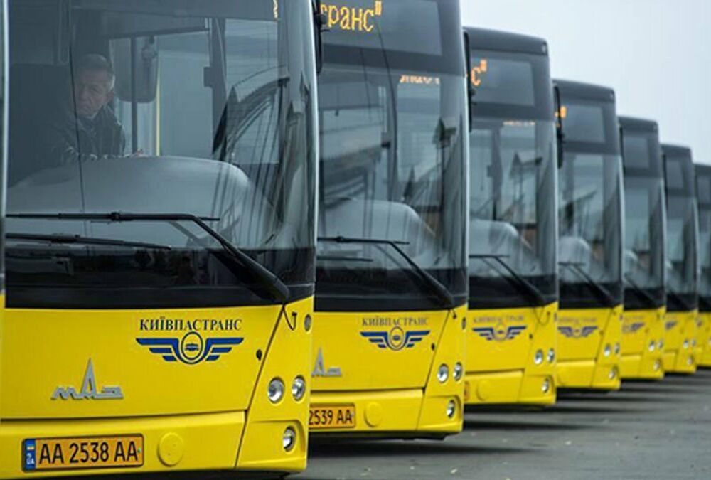 У Мінінфраструктури розповіли, чи будуть зупиняти громадський транспорт на час локдауну