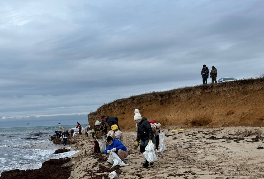 У Криму фіксують нові викиди російського мазуту