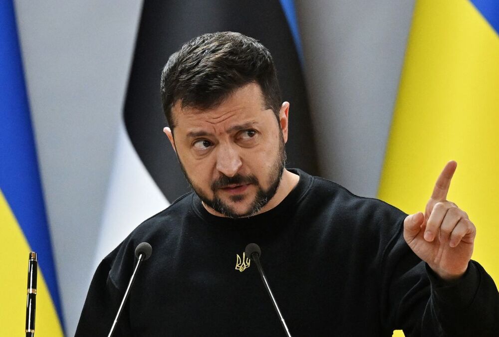 Зеленский объяснил, зачем Россия атаковала дронами Польшу