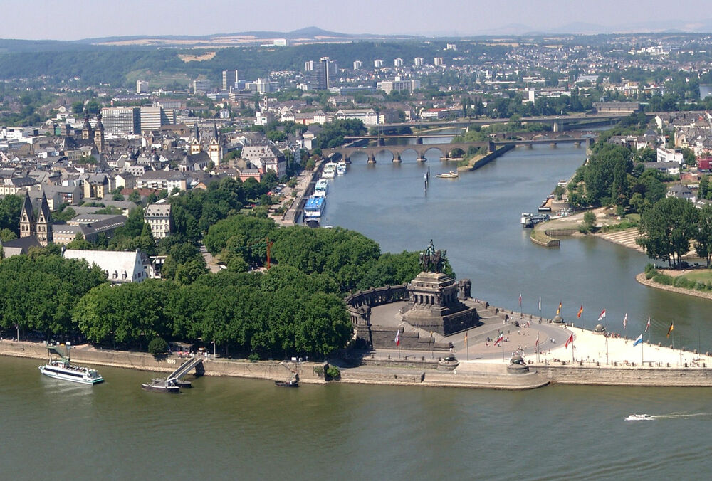 Українських біженців виселяють із державного житла у Франції, - ЗМІ