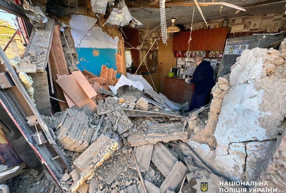 Два человека погибли, 22 пострадали в результате российских обстрелов Херсона и области