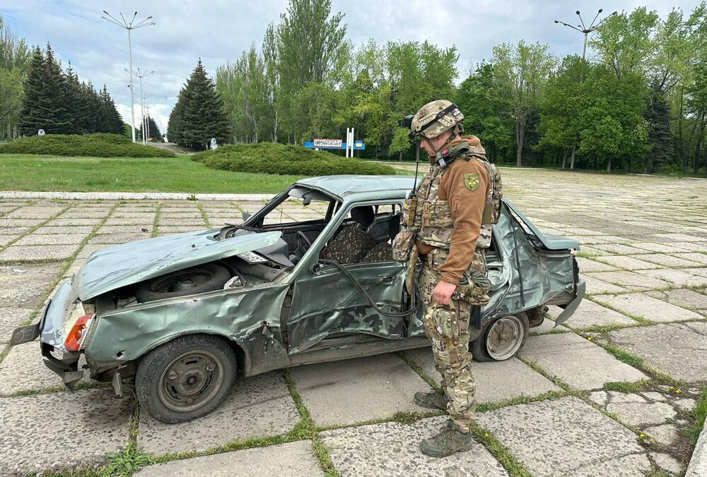 Росіяни скинули керовану бомбу на Костянтинівку, є поранені (фото)