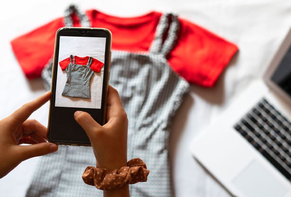 Украинцев заставят платить налоги с продажи вещей онлайн: ВР рассмотрит законопроект