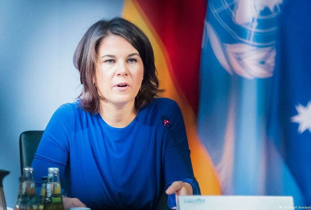 Переговори з Путіним не принесуть миру в Україну: Бербок назвала причину