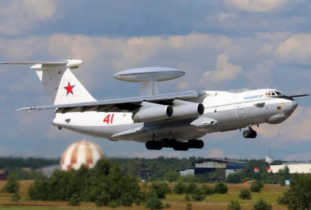 При атаке дрона на Таганрог был поврежден самолет А-50, - СМИ