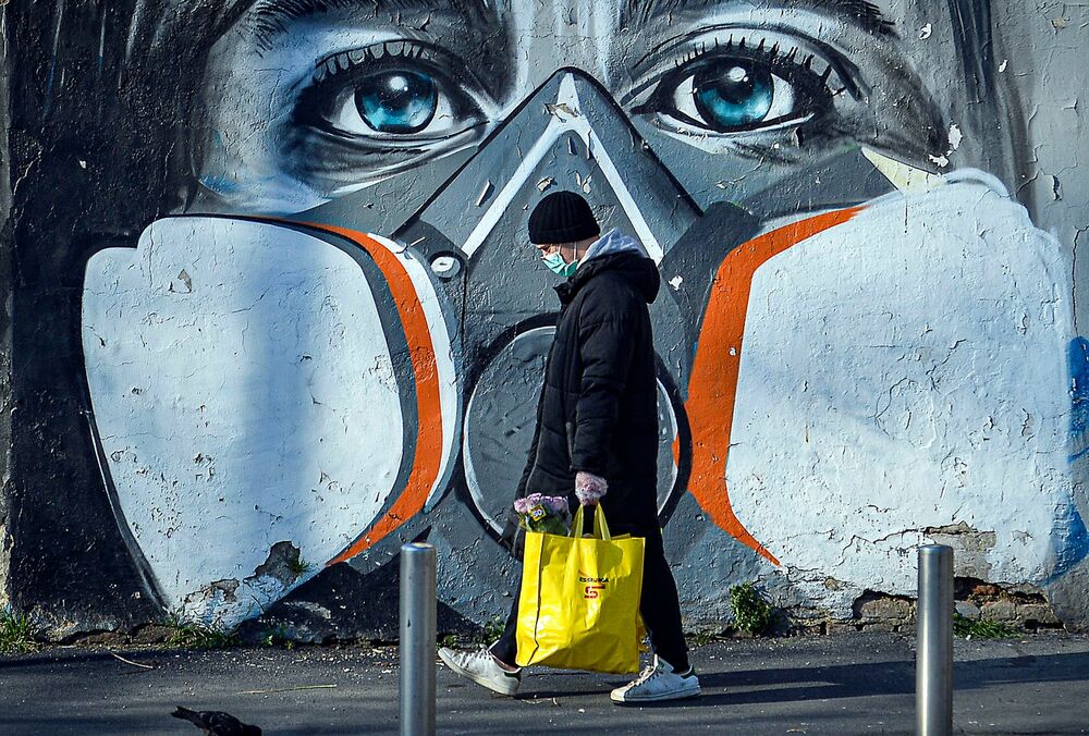 Заболеваемость COVID-19 по всему миру за месяц выросла на 52%, - ВОЗ