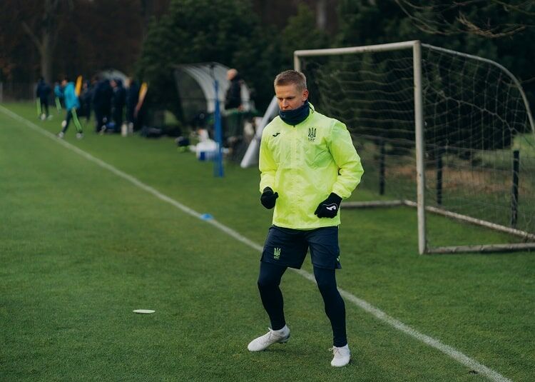 Зинченко поделился ожиданиями от матча против Исландии